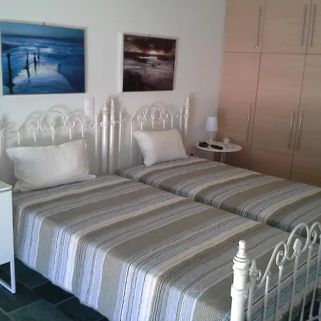 Balkonikarystos Apartment *