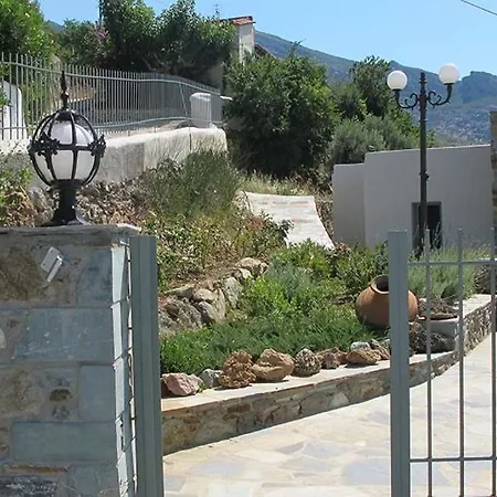 Balkonikarystos Apartamento *